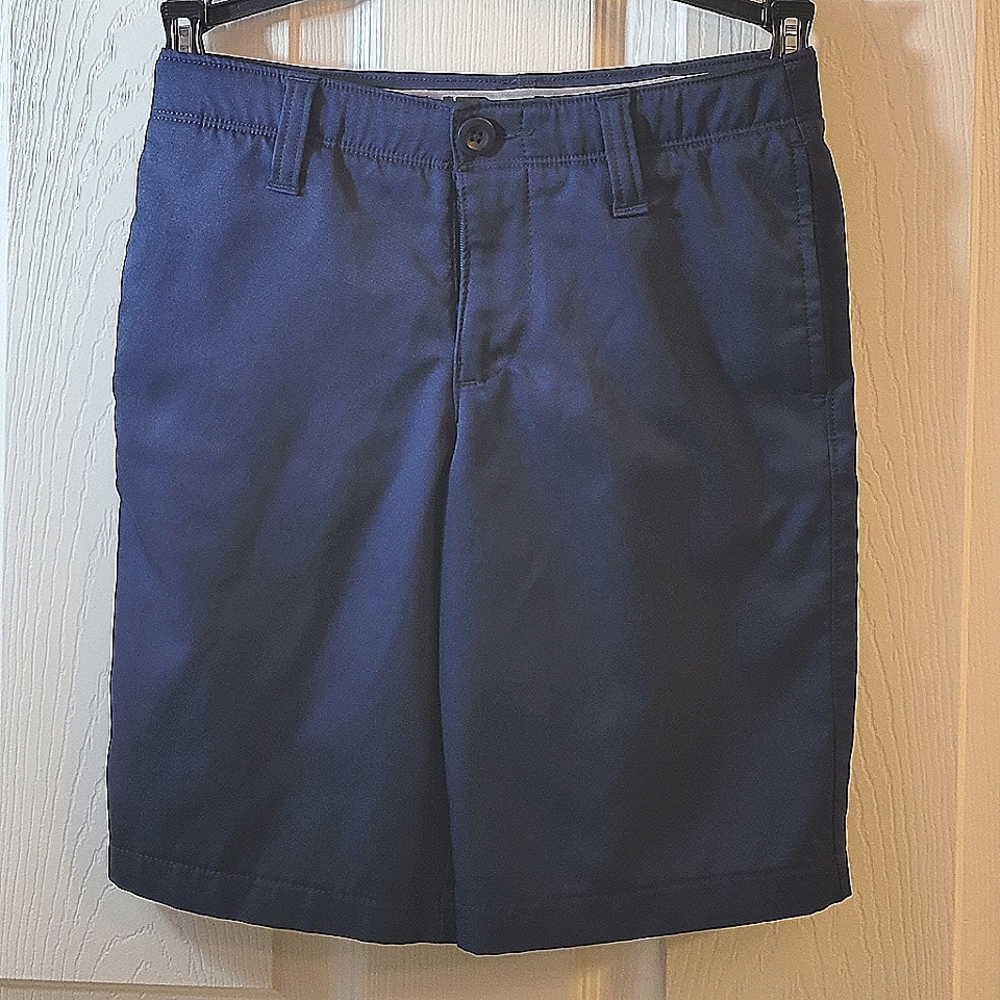 Under Armour Heatgear Boy's Shorts Navy size 8